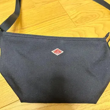 단톤 숄더백 블랙