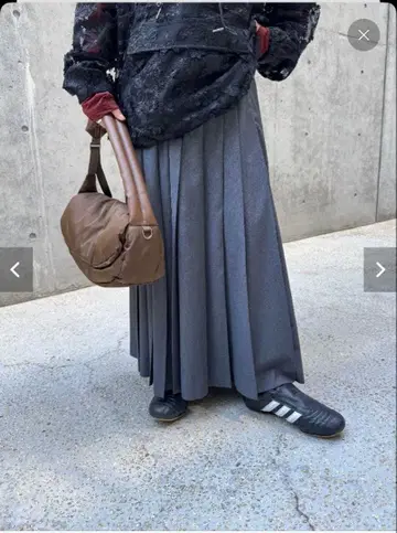 새상품 플리츠 스커트