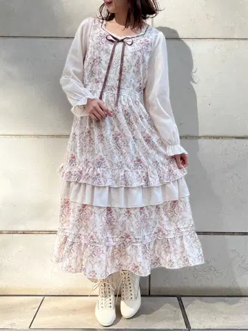 새상품급 axes femme 마드모아젤 원피스 화이트 L