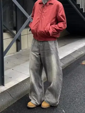 페인트 가공 그레이 와이드 데님 팬츠