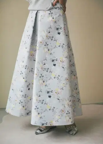 세븐틴 바이 미호카와히토 시노와즈리 자카드 롱 스커트 M