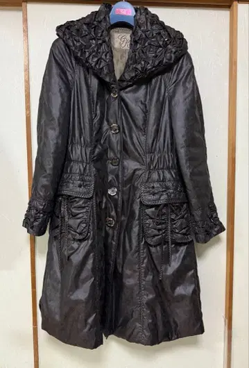 이타리야 레오파드 스터드 충전솜 롱 코트 y2k