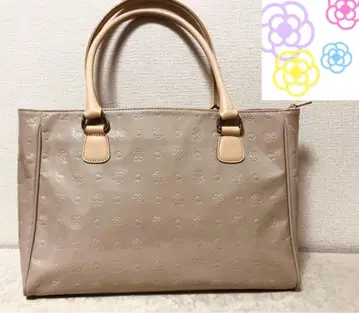 A4 수납 가능 CLATHAS 핸드백