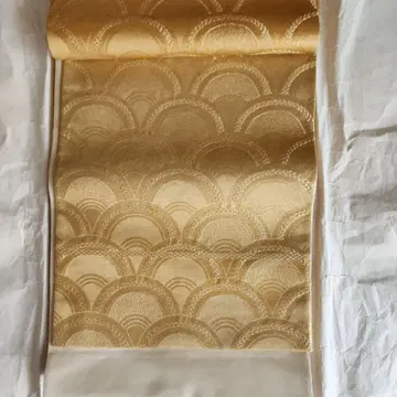 골드 컬러 물결 무늬 후쿠로 오비