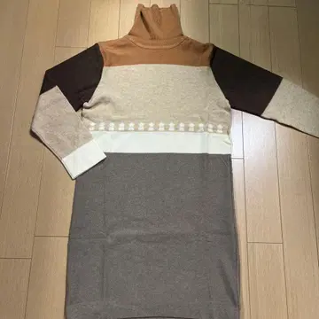 피코네 터틀넥 캐시미어 니트 원피스