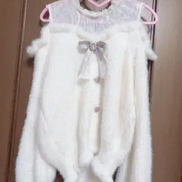 LIZLISA 리즈리사 니트 오프숄더 화이트 핑크 화이트