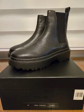 미사용 새상품 FILLIN 사이드 고어 부츠 블랙 24cm
