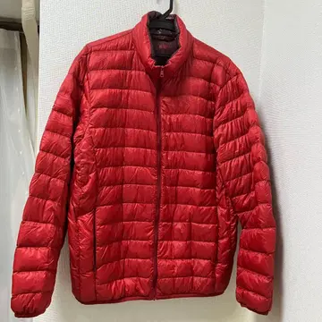 유니클로 남성용 다운 자켓 L 사이즈 레드