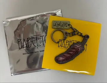 미세스 그린애플 바벨탑 가챠 깃털 키링 빨간색 오오모리 모토키