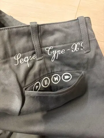 미사용 새상품 SEQUEL TYPE-XF 치노 팬츠 그레이