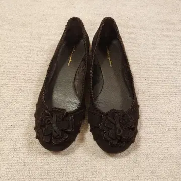 [ 거의 미사용 ] mellow yellow 스웨이드 펌프스