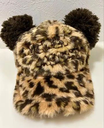 디즈니 레오파드 무늬 퍼 캡 폼폼 포함