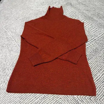 캐시미어 터틀넥