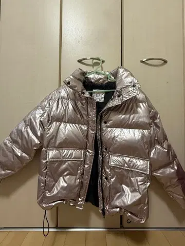 GAP 핑크 메탈릭 다운 자켓 XXS