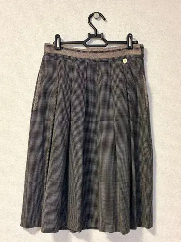 이탈리아제 그레이 체크 무늬 플리츠 스커트 무릎 기장