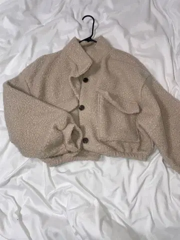 베이지 보아 자켓 크롭 기장