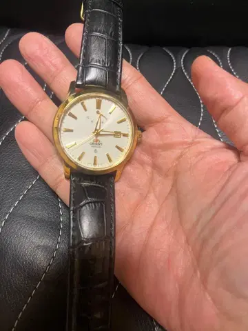 오리엔트 자동 와인딩 손목시계 골드