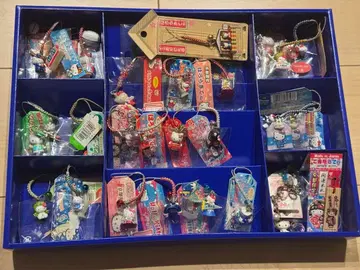 헬로키티 지역 한정 스트랩 등 32개