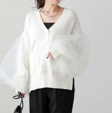 AMELY 화이트 벌룬 슬리브 가디건