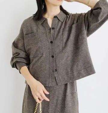 어반 리서치 셔츠 칼라 니트