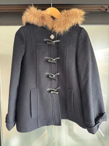 퍼 달린 네이비 더플 코트