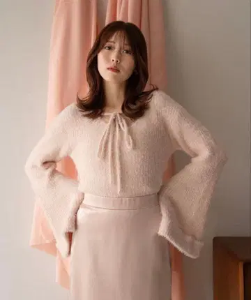 mideal 플레어 슬리브 리본 니트