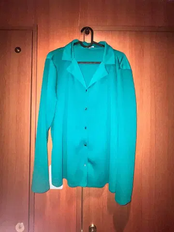 구제 의류 ADRIANNA PAPELL 플리츠 오픈 카라 셔츠 그린