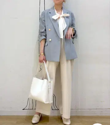 로페피크닉 골드 버튼 자켓