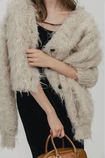 Westminster Shaggy Cardigan 베이지 가디건