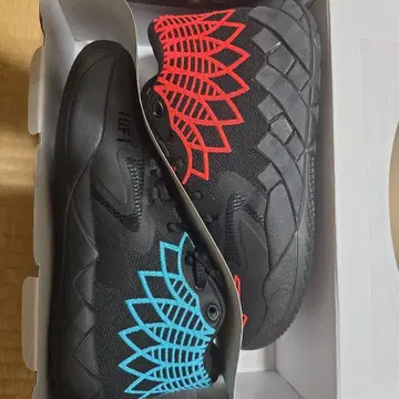 푸마 라멜로 볼 MB.01