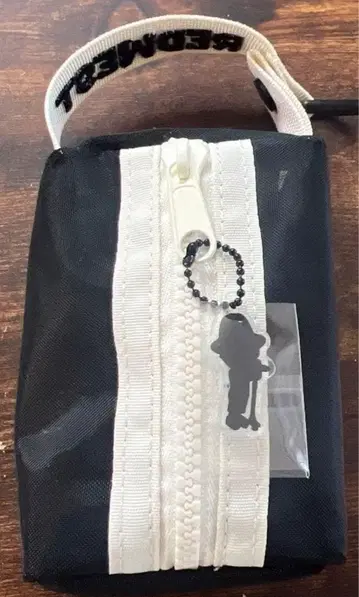 아카니시 진 파우치 LIVE TOUR 2025 'REDWEST'