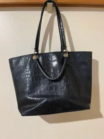 cat in the closet 캣 인 더 옷장 블랙 크로코 토트백