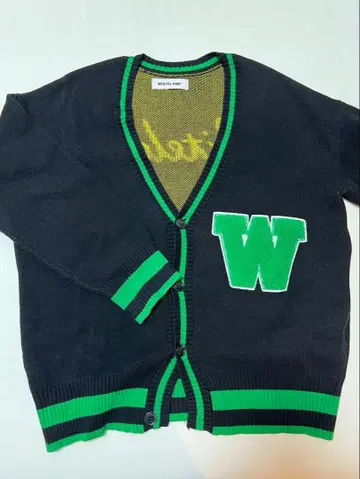 White land 가디건