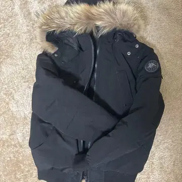 블랙 다운 자켓 퍼 포함