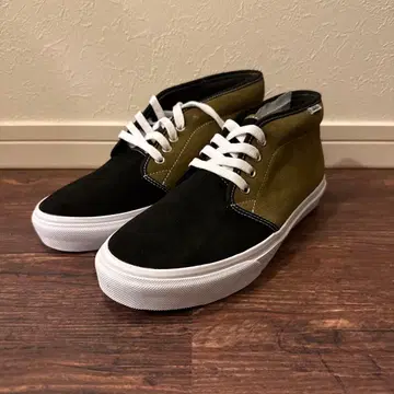 Vans 하이컷 스니커즈 블랙과 올리브