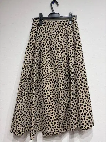 VERMEIL par iena 도트 무늬 플레어 스커트 36