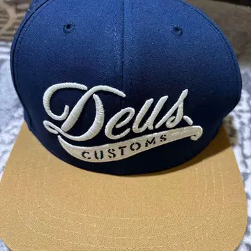 Deus Customs 스냅백 캡 네이비/베이지