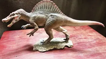 스피노사우루스 피규어