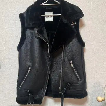 ZARA 블랙 가죽 베스트 XS