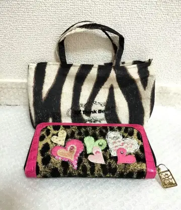 [Think Bee!] 레오파드 무늬 하트 장식 장지갑 핑크 스팽글