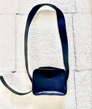 LIFESTYLIST 블랙 숄더백 스퀘어 타입