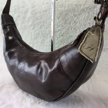 y2k 00's crescent shoulder leather bag