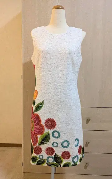 Desigual 꽃무늬 프린트 슬리브리스 원피스