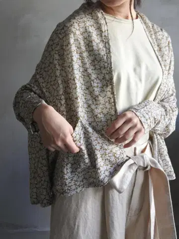 Flower Print x KL Light 숄 가디건