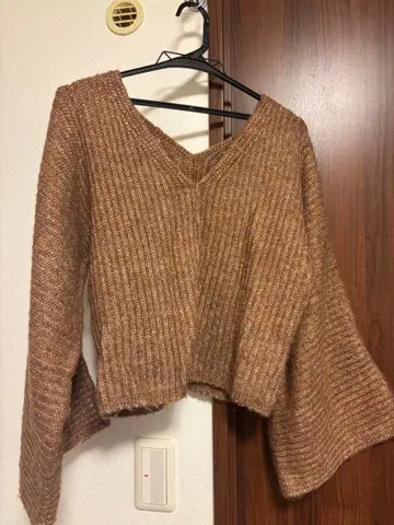 EMODA 브라운 V넥 니트 F 사이즈