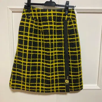 엠즈 그레이시 미사용 새상품 택 포함 스커트