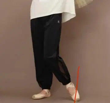 unoa 우노아 조거 팬츠 M 사이즈