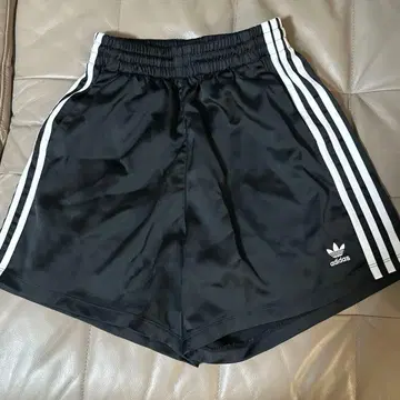 adidas 숏팬츠 여성용 L 사이즈