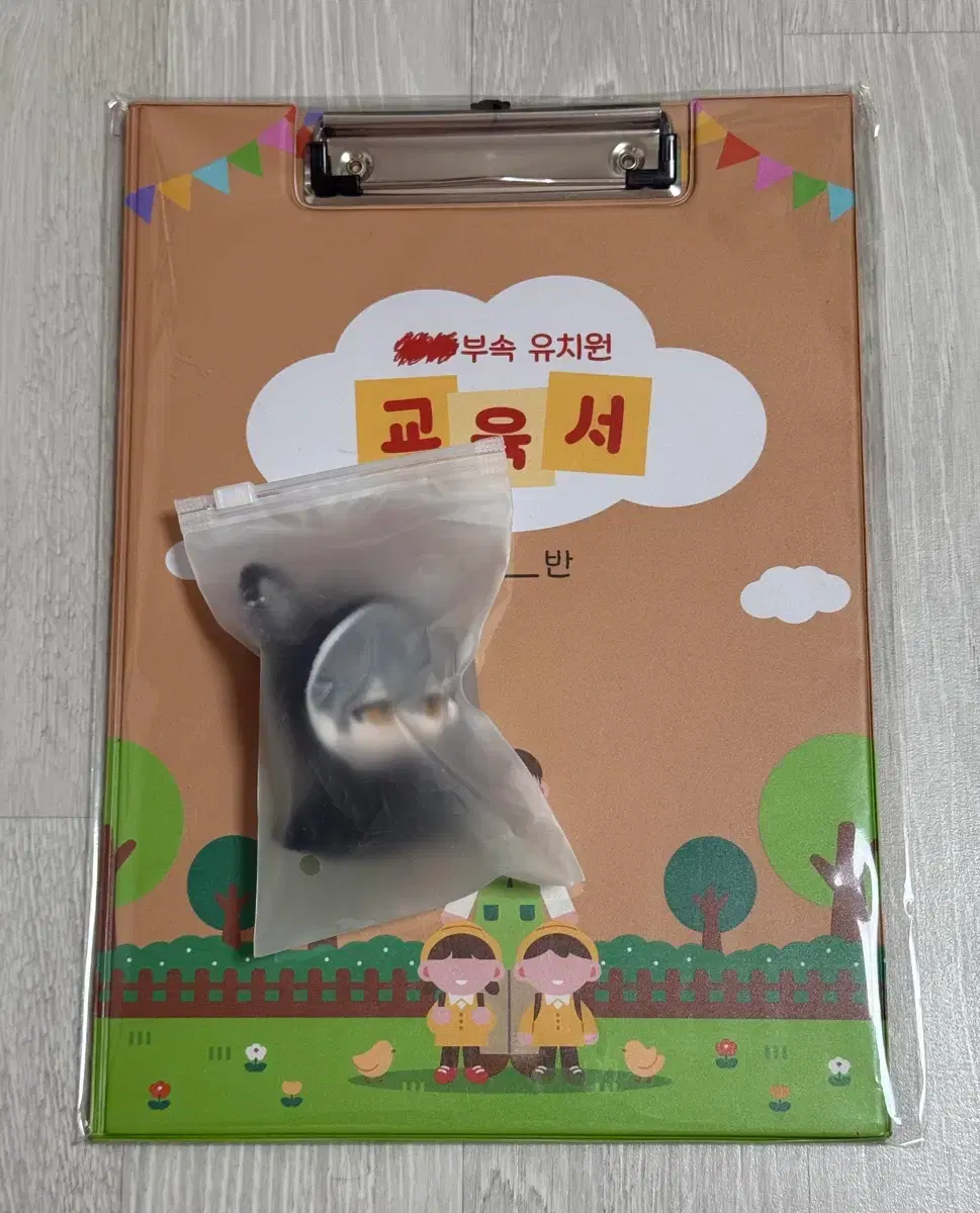 Ghost Story Commute Pop-up J3 Third Doll + Attached Kindergarten Education Book Clipboard