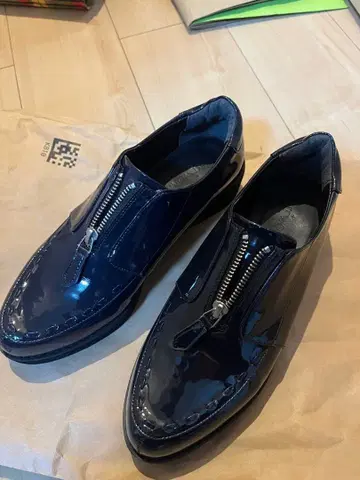 네이비 지퍼 로퍼 통굽